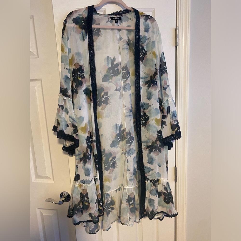 Blue floral kimono